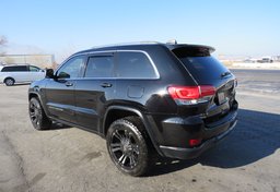 2018 Jeep Grand Cherokee - Image 8