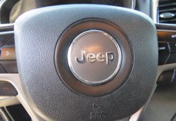 2018 Jeep Grand Cherokee - Image 34