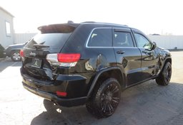 2018 Jeep Grand Cherokee - Image 7
