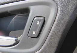 2015 GMC Canyon - Image 40