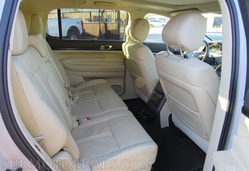 2019 Lincoln MKT - Image 30