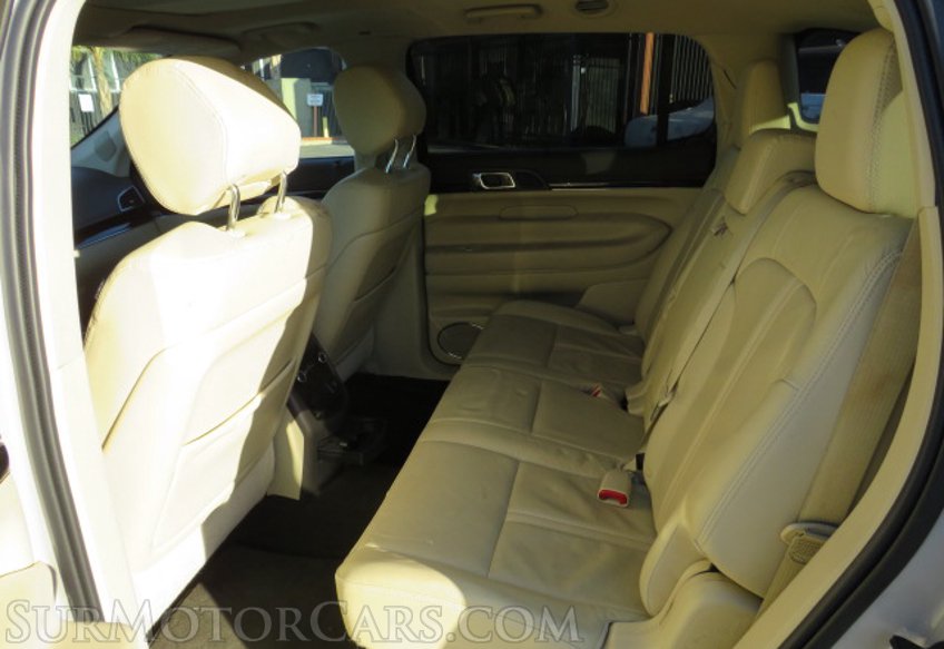 2019 Lincoln MKT - Image 29