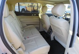 2019 Lincoln MKT - Image 30