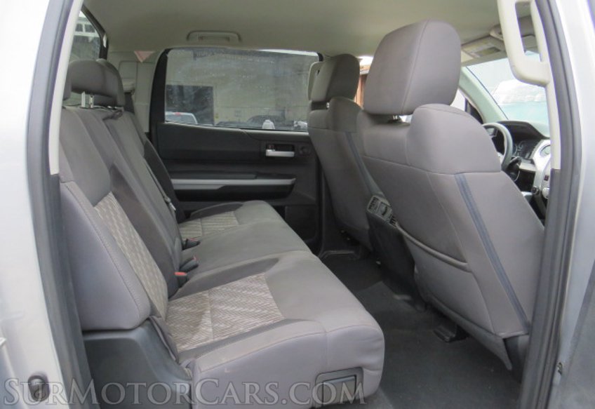 2019 Toyota Tundra 4WD - Image 31