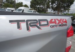 2019 Toyota Tundra 4WD - Image 19