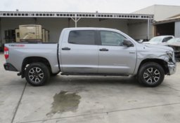 2019 Toyota Tundra 4WD - Image 9