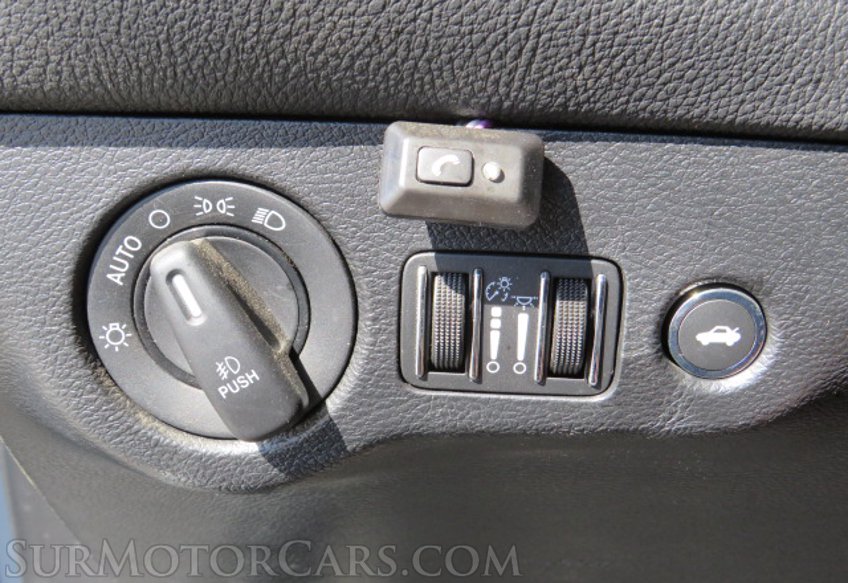 2021 Dodge Challenger - Image 34