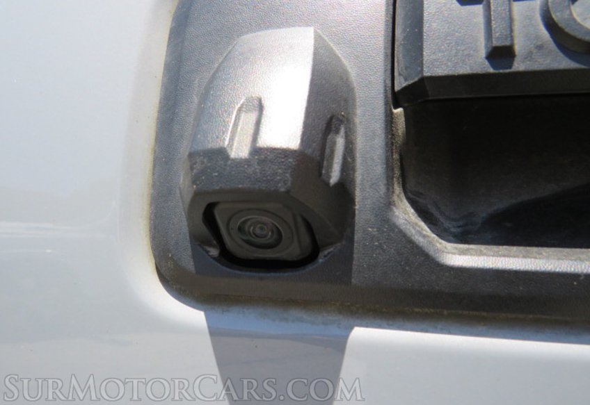 2018 Toyota Tacoma - Image 20