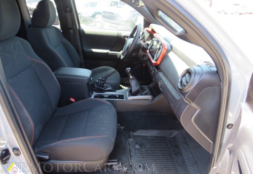 2018 Toyota Tacoma - Image 26