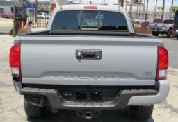 2018 Toyota Tacoma - Image 12