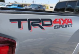 2018 Toyota Tacoma - Image 17