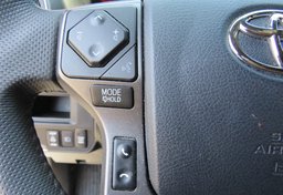 2018 Toyota Tacoma - Image 32