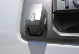 2018 Toyota Tacoma - Image 20
