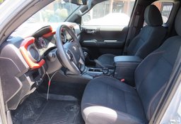 2018 Toyota Tacoma - Image 23