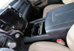 2020 Ram 1500 - Image 36