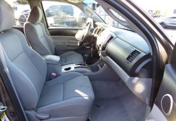 2010 Toyota Tacoma - Image 25