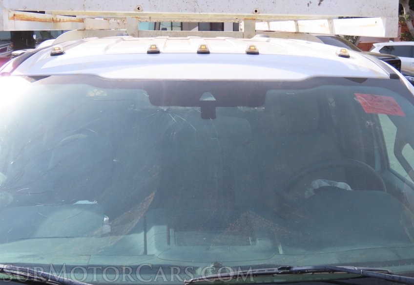 2020 Ford F-550 Super Duty - Image 15