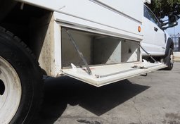 2020 Ford F-550 Super Duty - Image 12