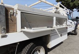 2020 Ford F-550 Super Duty - Image 11