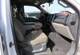 2020 Ford F-550 Super Duty - Image 33