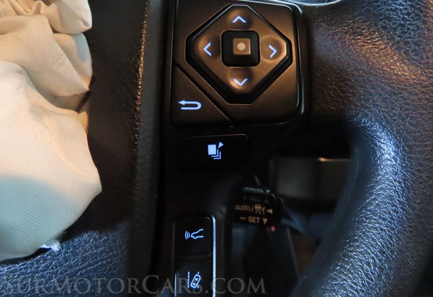 2020 Toyota Tacoma - Image 31