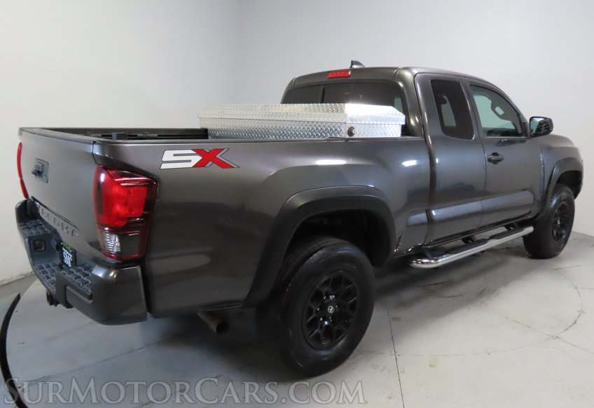 2020 Toyota Tacoma - Image 9