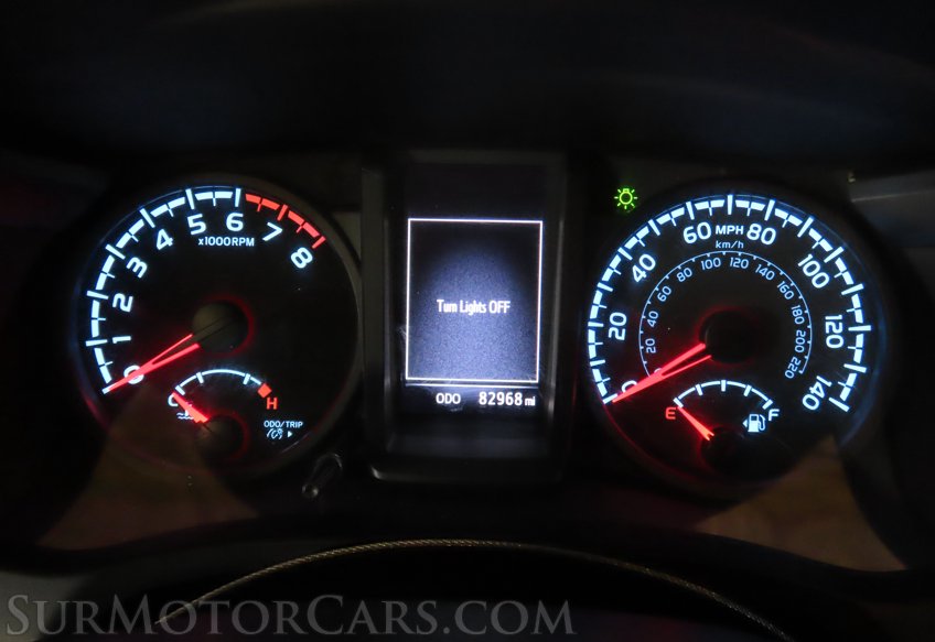 2020 Toyota Tacoma - Image 34