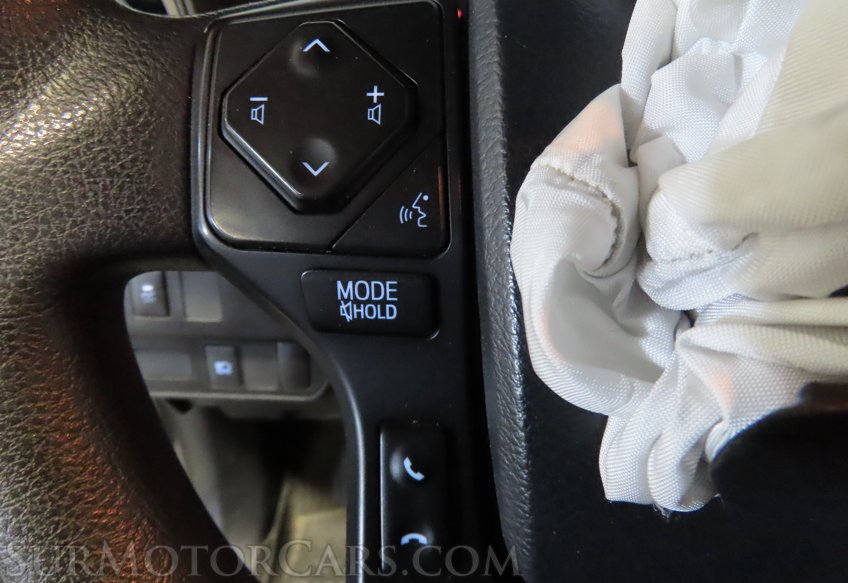 2020 Toyota Tacoma - Image 30