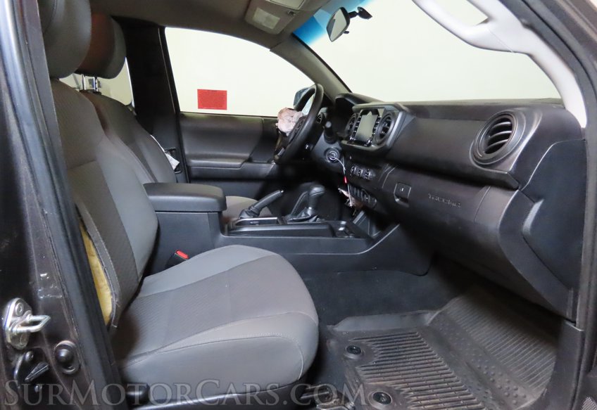 2020 Toyota Tacoma - Image 25