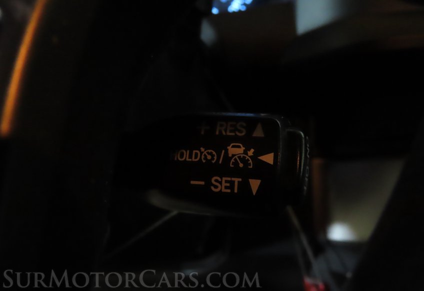 2020 Toyota Tacoma - Image 32