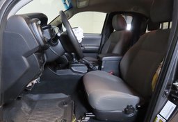 2020 Toyota Tacoma - Image 28