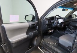 2020 Toyota Tacoma - Image 20