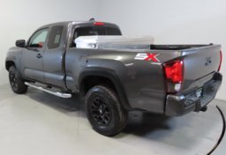 2020 Toyota Tacoma - Image 8