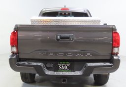 2020 Toyota Tacoma - Image 11