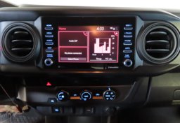 2020 Toyota Tacoma - Image 38