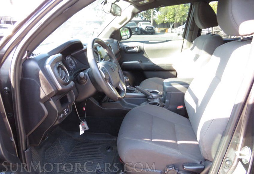 2018 Toyota Tacoma - Image 28