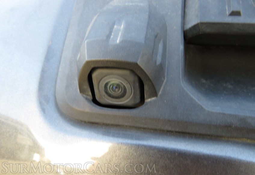 2018 Toyota Tacoma - Image 19