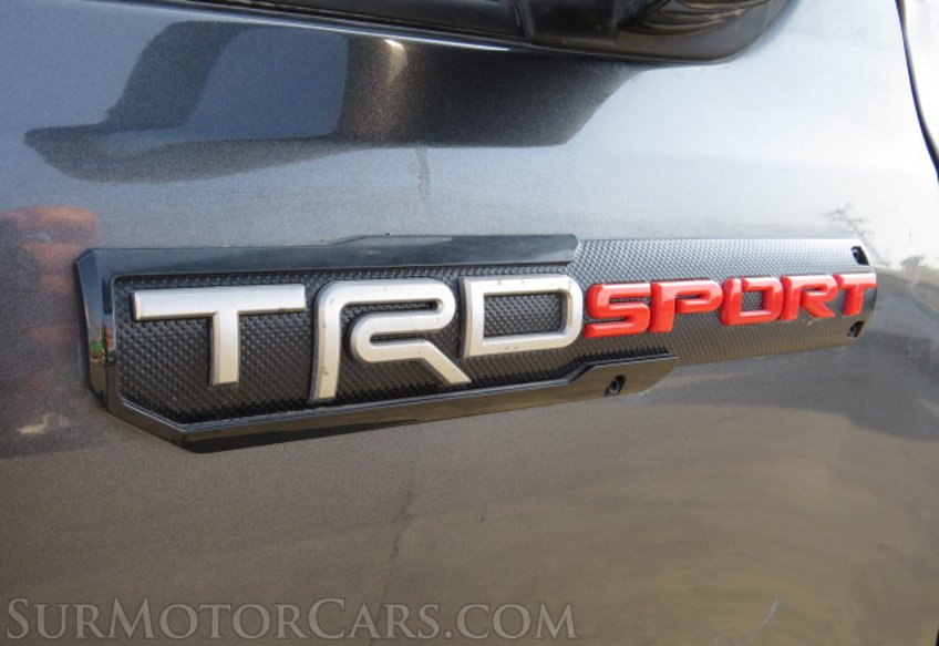 2018 Toyota Tacoma - Image 17