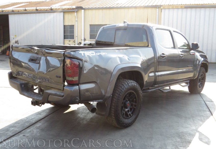2018 Toyota Tacoma - Image 7