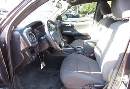 2018 Toyota Tacoma - Image 28