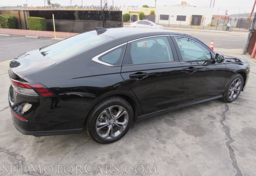 2023 Honda Accord Sedan - Image 7