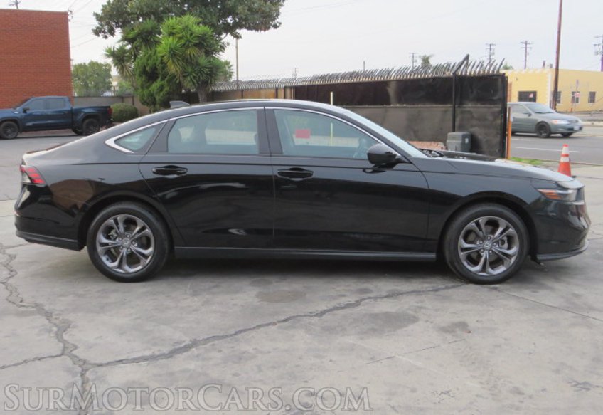 2023 Honda Accord Sedan - Image 5