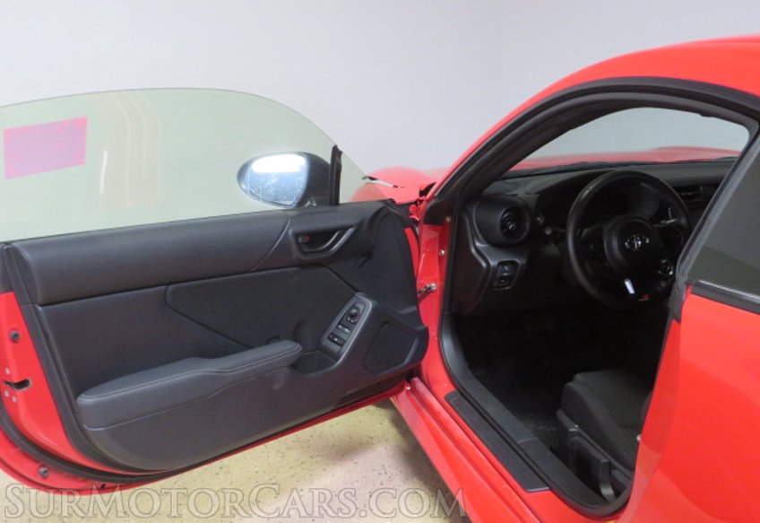 2022 Toyota GR86 - Image 12