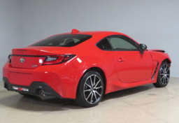 2022 Toyota GR86 - Image 6