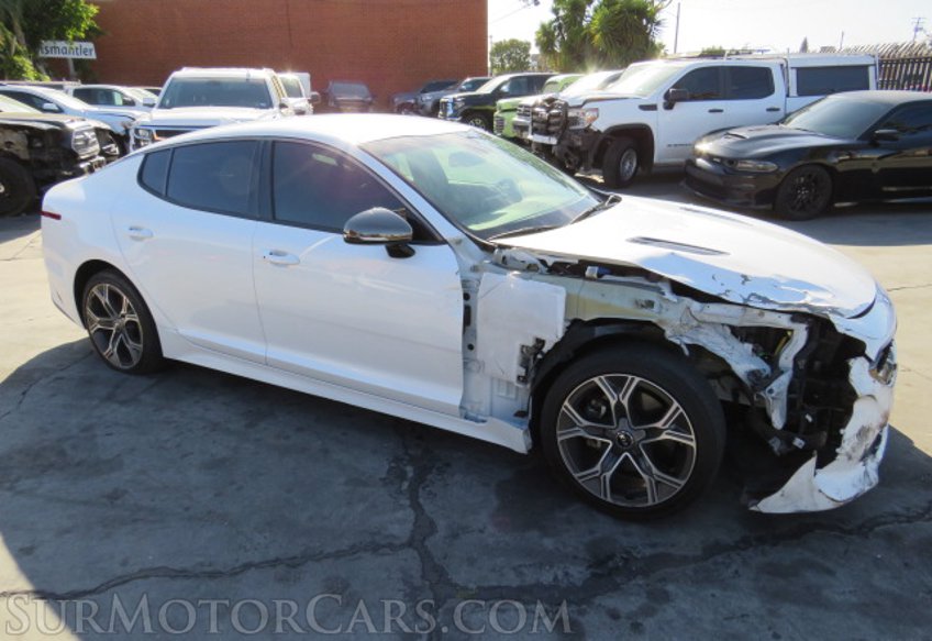 2020 Kia Stinger - Image 2