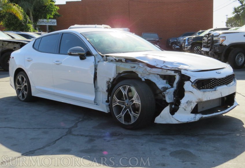 2020 Kia Stinger - Image 4