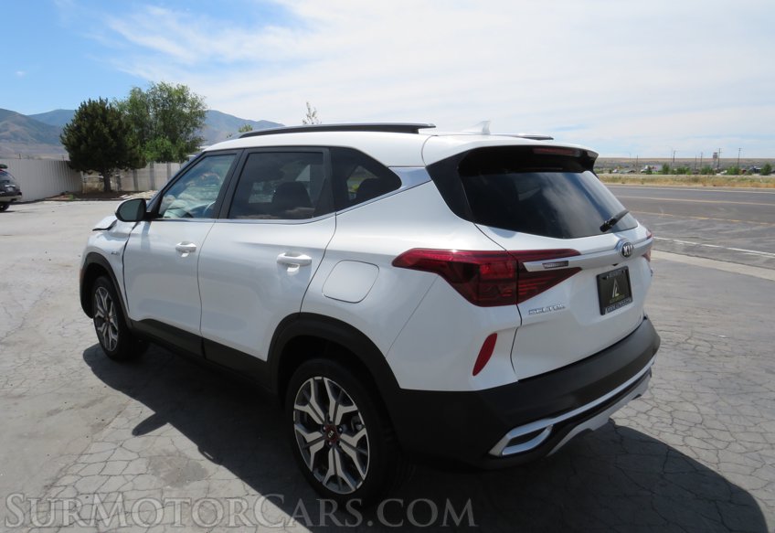 2021 Kia Seltos - Image 8