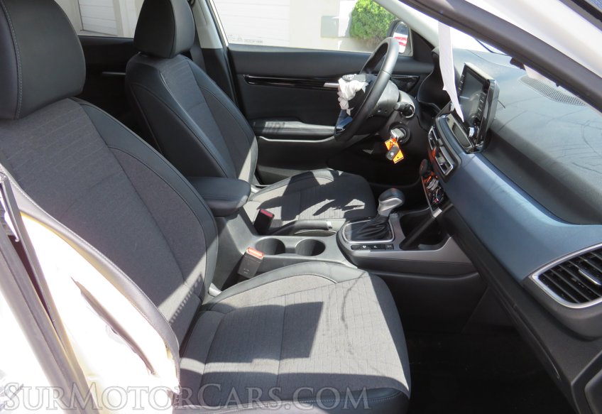 2021 Kia Seltos - Image 28
