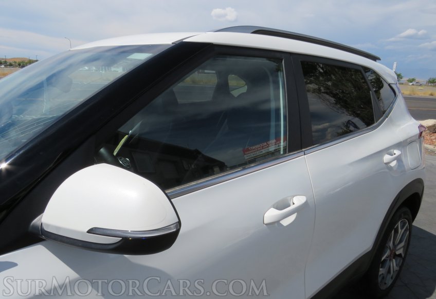 2021 Kia Seltos - Image 14