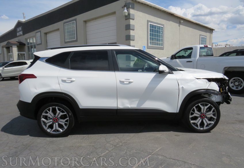 2021 Kia Seltos - Image 9